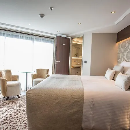 Viva Riverside Altstadt 4*