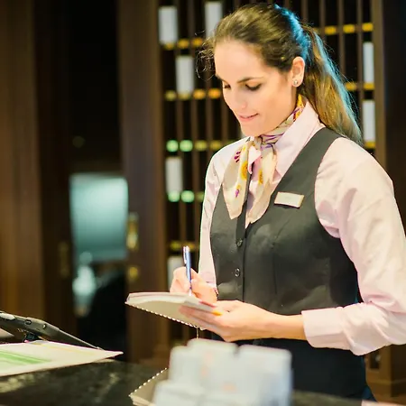 酒店 Viva Riverside Altstadt 4*