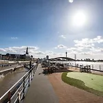 Viva Riverside Altstadt Szálloda 4*