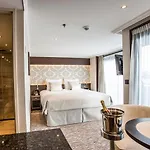 Viva Riverside Altstadt 호텔 4*