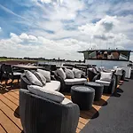 Hotel Viva Riverside Altstadt 4*