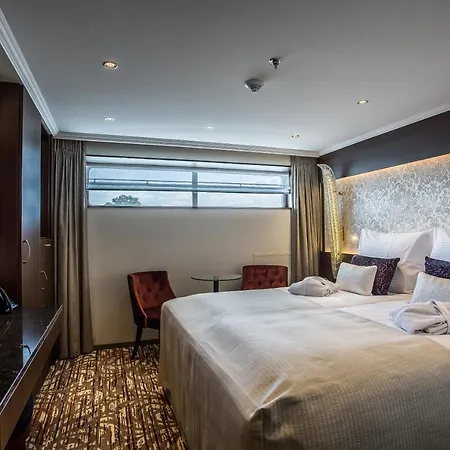 Hotel Viva Riverside Altstadt Dusseldorf