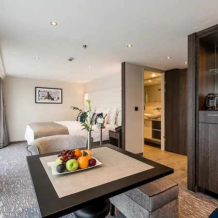 Viva Riverside Altstadt דיסלדורף