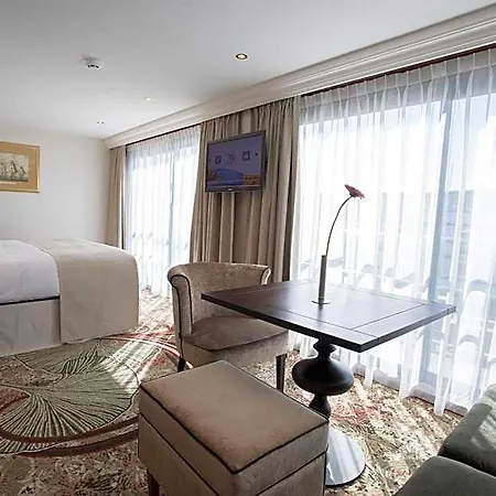 فندق Viva Riverside Altstadt دوسلدورف