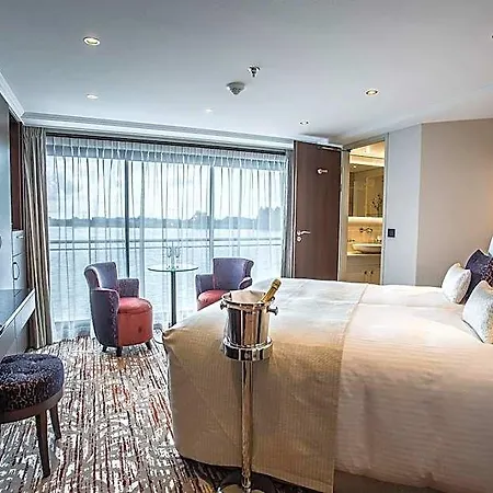 Viva Riverside Altstadt 4* דיסלדורף