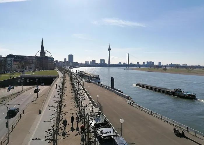 Viva Riverside Altstadt Ξενοδοχείο 4*