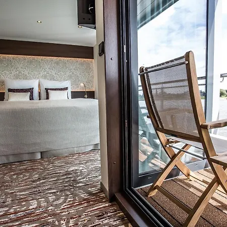 Viva Riverside Altstadt Hotell 4*