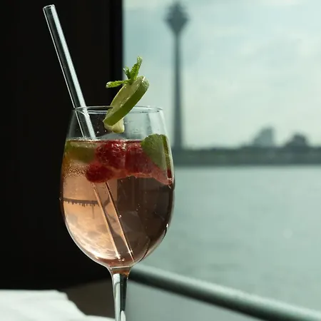 Hotell Viva Riverside Altstadt